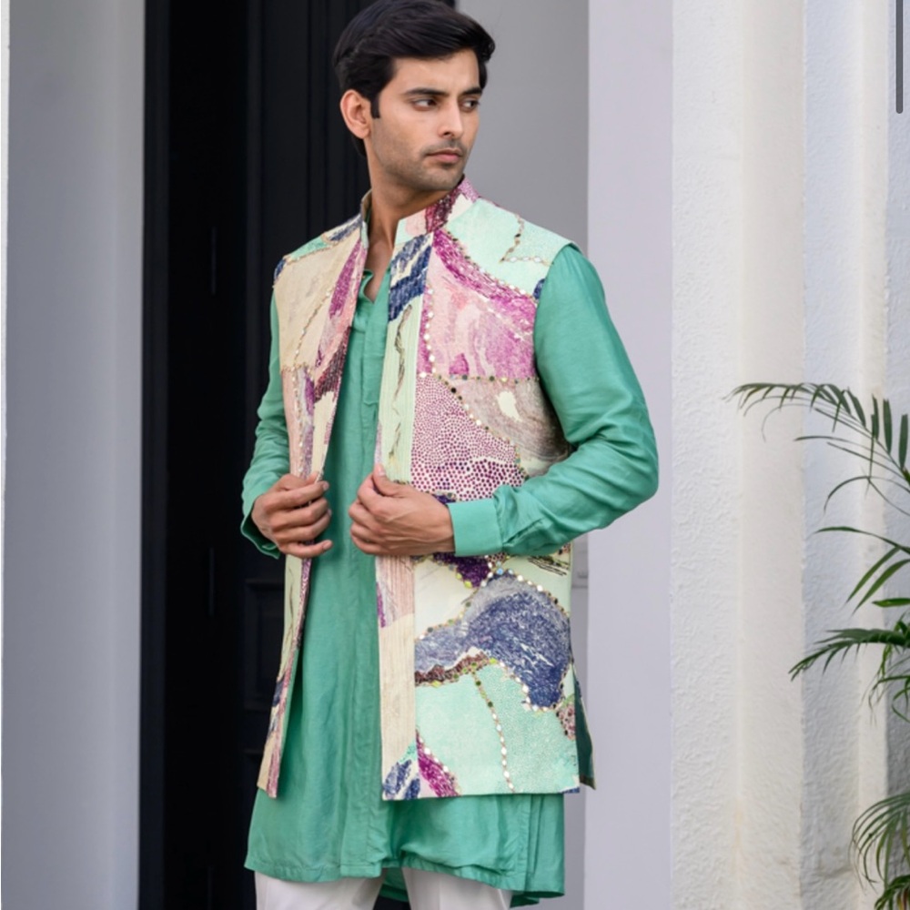Juhi Bengani Boutique Kurta - Men’s Large